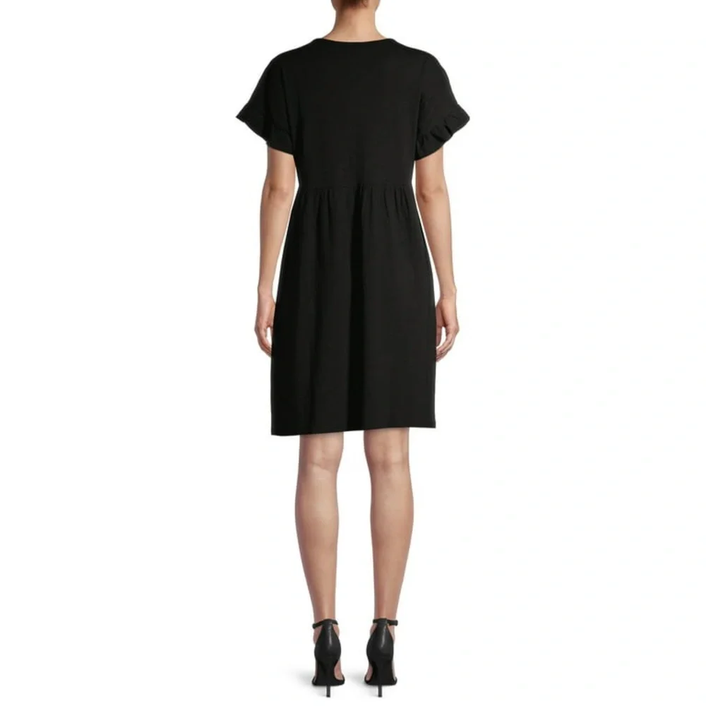 Time and Tru Women's Knit Babydoll Dress with pockets, Black, Size: Small - Picture 2 of 3